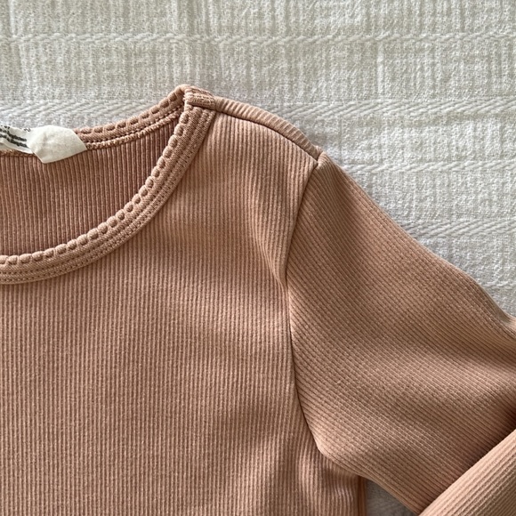 H&M Dusty Pink Ribbed Long Sleeve Tee - Picture 2 of 3